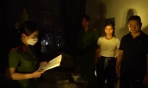 Dùng hợp đồng cho thuê 50 năm để lừa bán nhiều căn hộ chung cư Dùng hợp đồng cho thuê 50 năm để lừa bán nhiều căn hộ chung cư