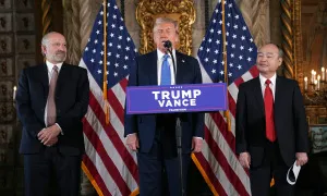 Tỷ phú, doanh nhân Mỹ chạy đua lấy lòng ông Trump Tỷ phú, doanh nhân Mỹ chạy đua lấy lòng ông Trump