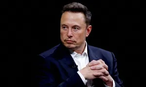 Bê bối 'băng nhóm gạ gẫm' khiến Elon Musk khẩu chiến với lãnh đạo Anh