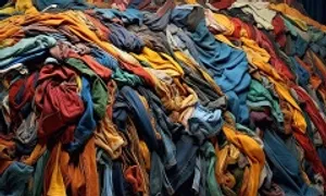 Sử dụng quần áo 'secondhand' có nguy cơ mắc sùi mào gà không? Sử dụng quần áo 'secondhand' có nguy cơ mắc sùi mào gà không?