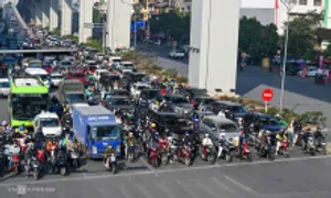 Thủ tướng yêu cầu khắc phục ùn tắc giao thông tại Hà Nội và TP HCM