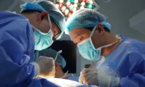 Phẫu thuật đốt sống cho người mắc nhiều bệnh nền