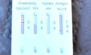 Ngại đến bệnh viện, mẹ tự test cúm A và điều trị cho con tại nhà