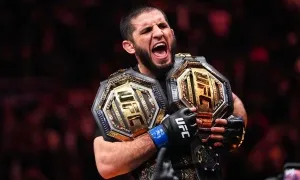 Makhachev trở thành nhà vô địch hai hạng cân tại UFC