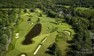 Sân golf 'kính vạn hoa' của kỹ sư phần mềm Mỹ